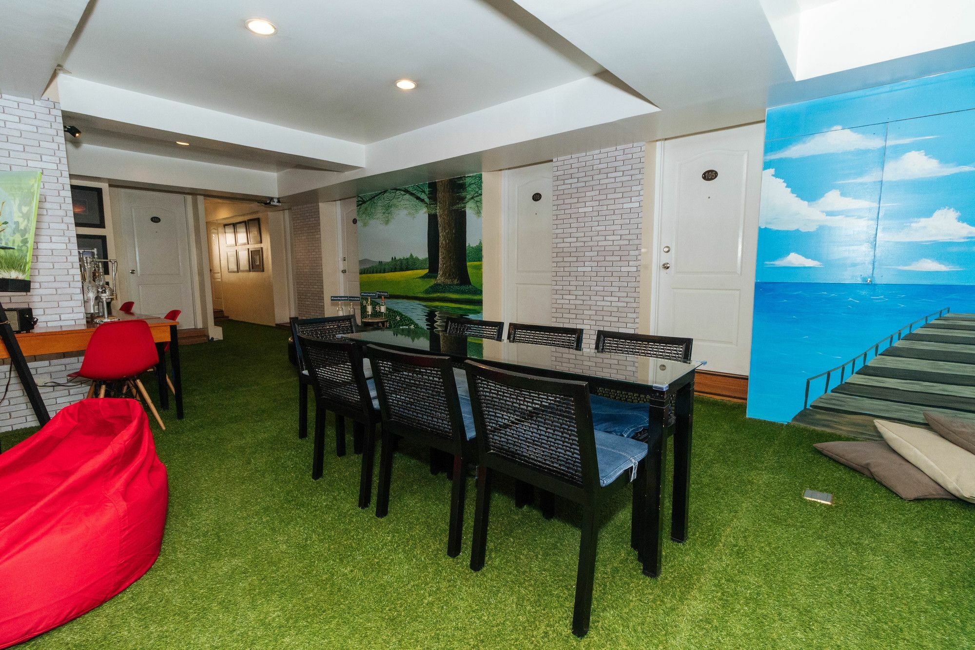 Reddoorz @ Amorsolo Makati San Pedro Makati Exterior foto
